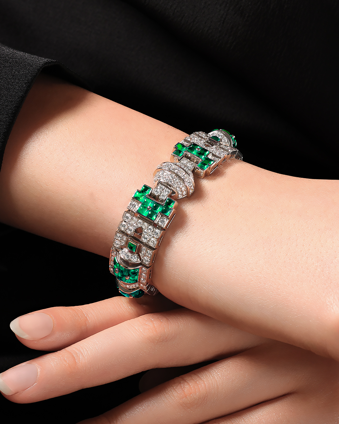celia fabbri photography high jewellery chatila jewels emerald bracelet with diamonds